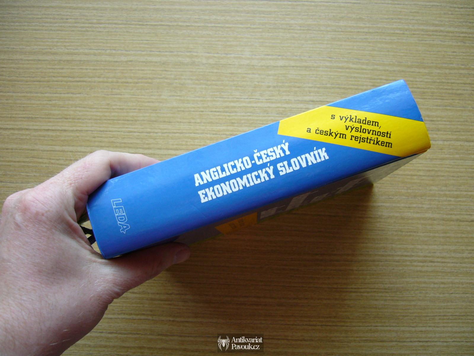 J. H. Adam - Anglicko-český ekonomický slovník s výkladem, výslovností a českým rejstříkem | 2000