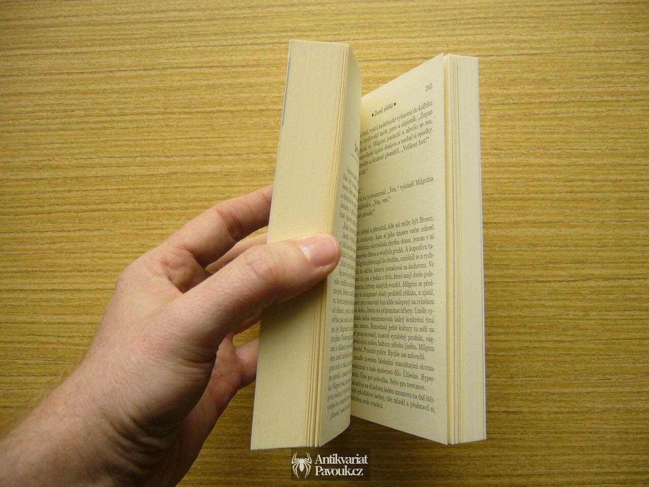 William Gibson - Země slídilů | 2012, nová