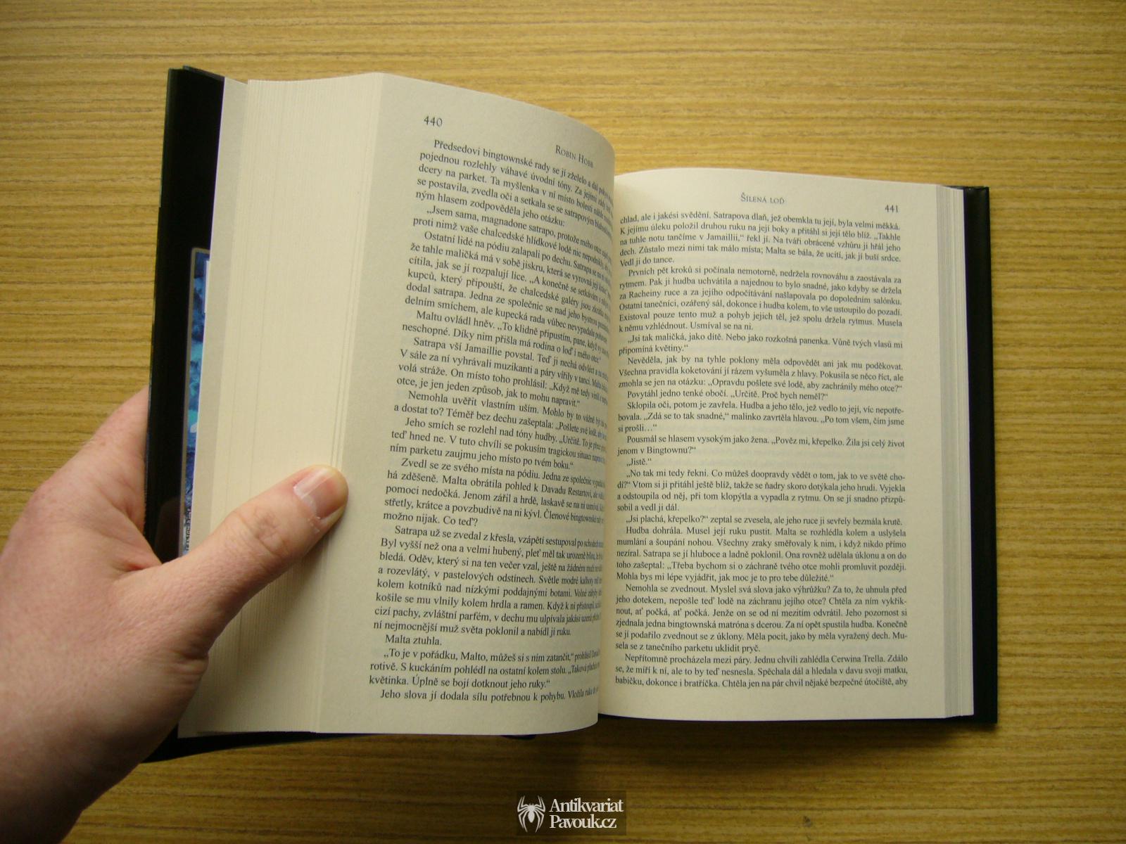 Robin Hobb - Živé lodě 2: Šílená loď | 2012, NOVÁ