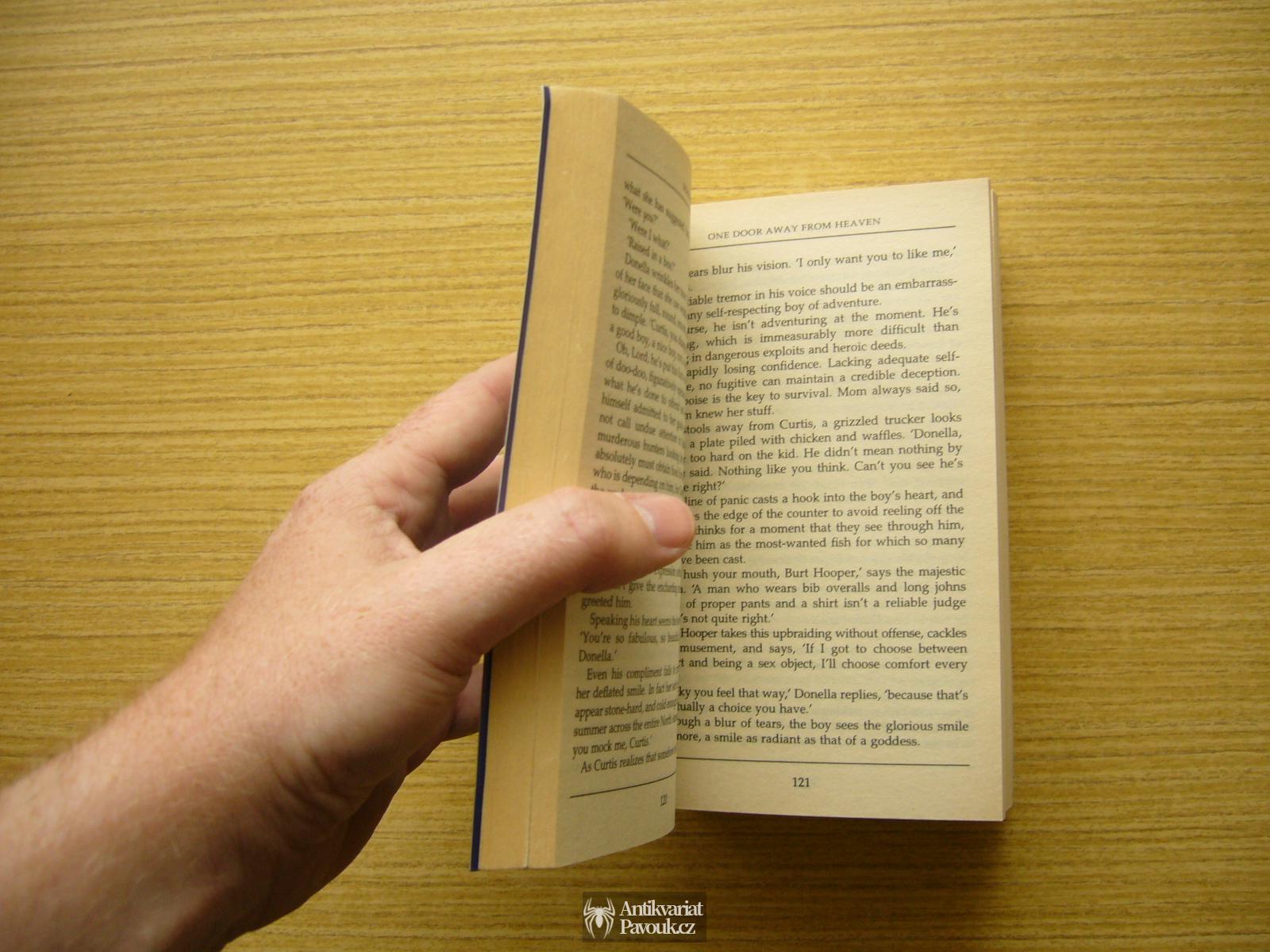 Dean Koontz - One Door Away From Heaven | 2002, anglicky