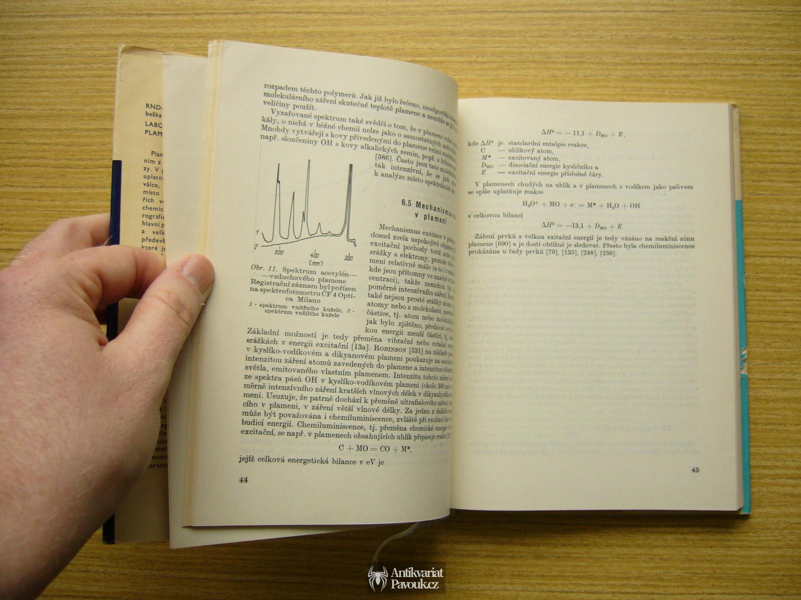 Josef Dvořák, Ivan Rubeška, Zdeněk Řezáč - Laboratorní praxe plamenové fotometrie | 1967